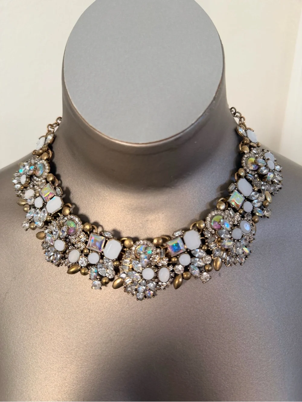 White Crystal Statement Necklace - Elegant Floral Bib Choker - Picture 2 of 2